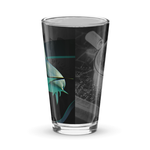 Find Your Coast® Shark Shaker Pint Glass