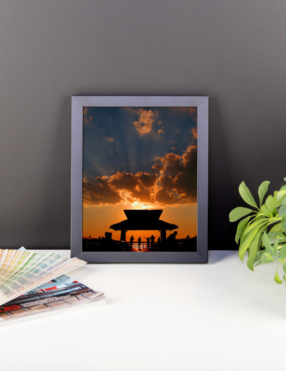 Rayss -  Framed photo paper poster FIND YOUR COAST  CO